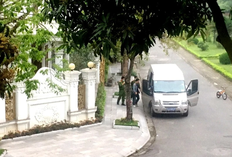 Bắt tạm giam 3 nguyên lãnh đạo Công ty TNHH một thành viên Apatít Việt Nam -0