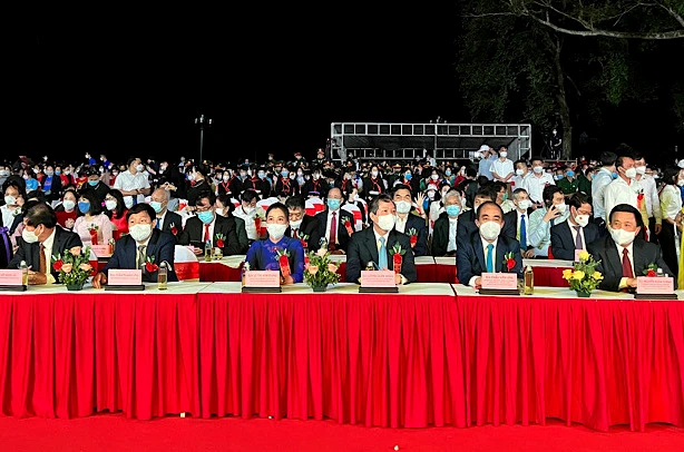 Lễ Kỷ niệm 75 năm Ngày Bác Hồ trở lại Tuyên Quang lãnh đạo toàn quốc kháng chiến -0
