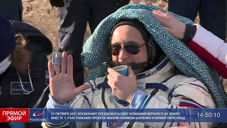 Trở về trên tàu vũ trụ Nga, phi hành gia Mỹ lập kỷ lục của NASA -0
