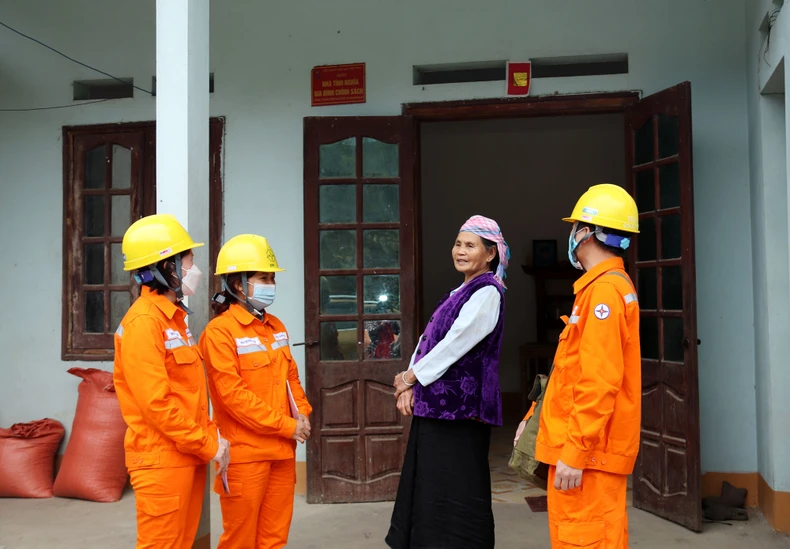 EVN góp phần giúp bà con miền núi thoát nghèo -0