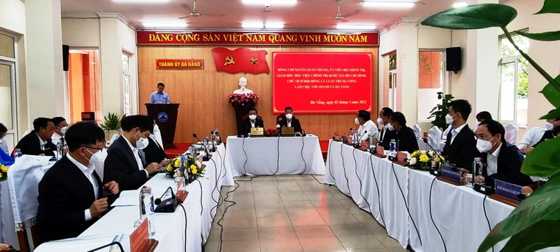 Tiếp tục đổi mới, nâng cao chất lượng công tác quy hoạch, đào tạo cán bộ -0
