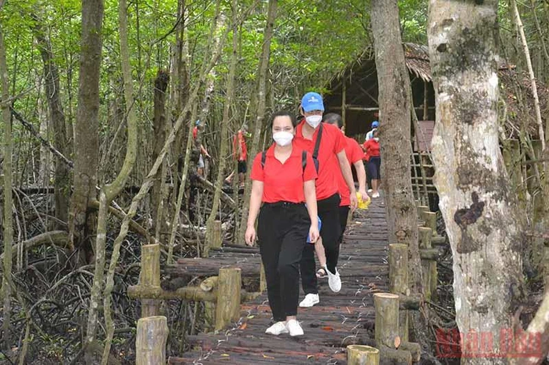 Phát động Chương trình “Thành phố Hồ Chí Minh Chào đón bạn” -0