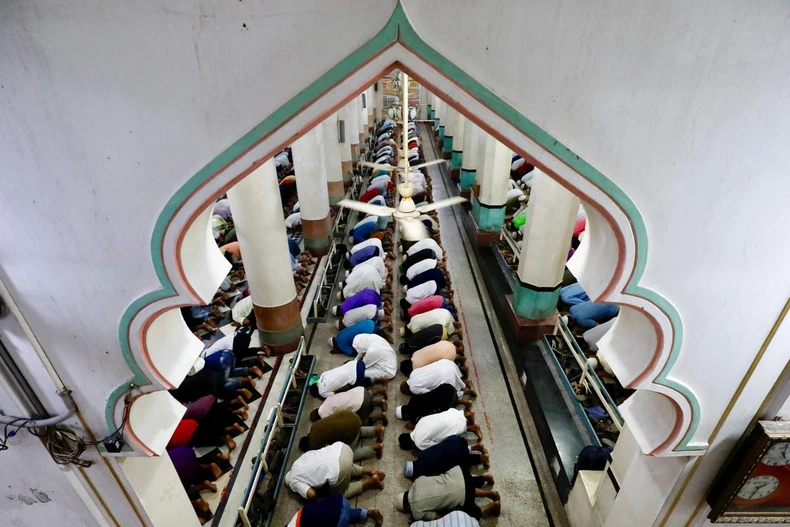 Người Hồi giáo trên khắp thế giới đón tháng lễ Ramadan -0
