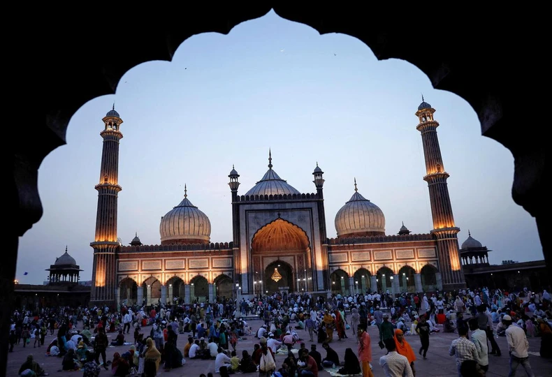 Người Hồi giáo trên khắp thế giới đón tháng lễ Ramadan -0