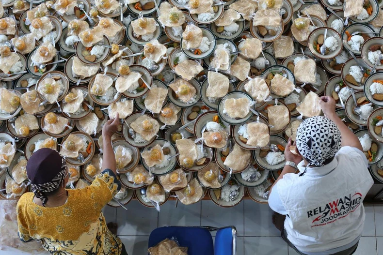 Người Hồi giáo trên khắp thế giới đón tháng lễ Ramadan -0