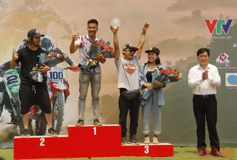 Tổ chức giải đua mô tô địa hình Việt Nam tại Sơn La -0