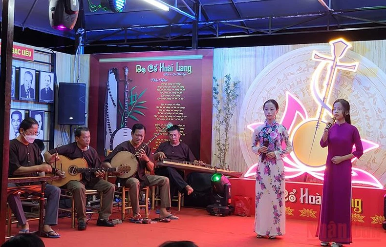 Hòa điệu cùng không gian Đờn ca tài tử Nam Bộ -0