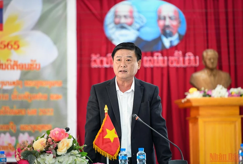 Quan hệ hữu nghị đặc biệt Việt - Lào: Tết của bạn là Tết của mình -0