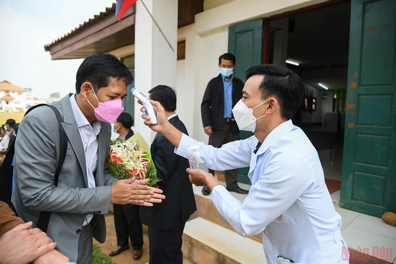 Quan hệ hữu nghị đặc biệt Việt - Lào: Tết của bạn là Tết của mình -0