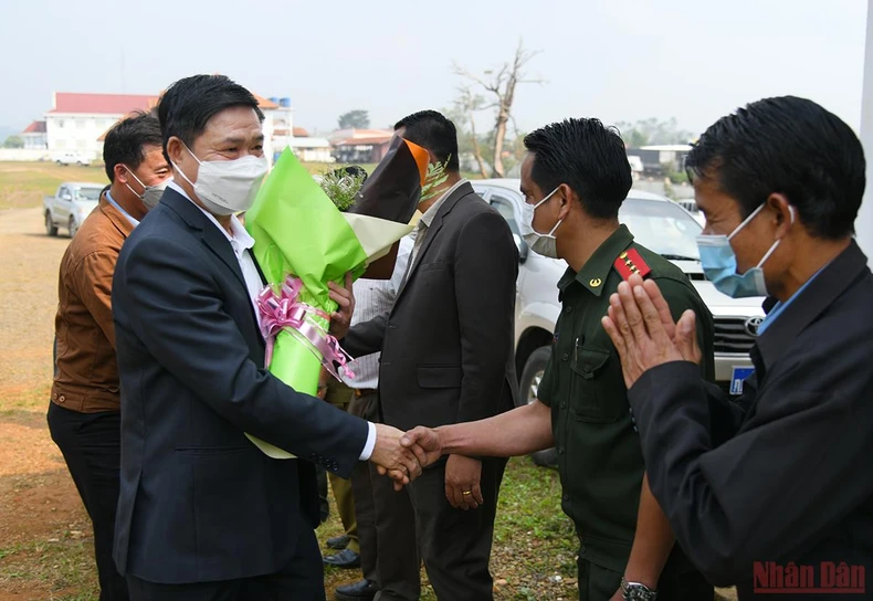 Quan hệ hữu nghị đặc biệt Việt - Lào: Tết của bạn là Tết của mình -0