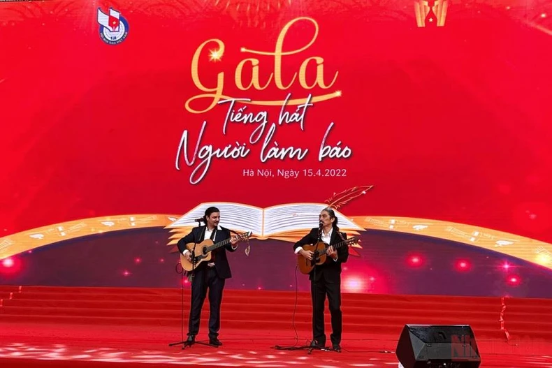 Ấn tượng Gala Tiếng hát người làm báo -0
