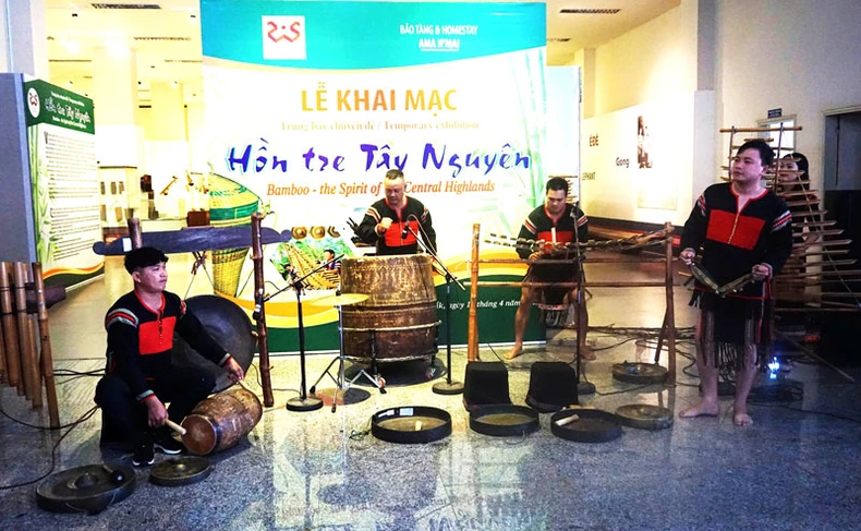 Trưng bày chuyên đề “Hồn tre Tây Nguyên” tại Đắk Lắk -0