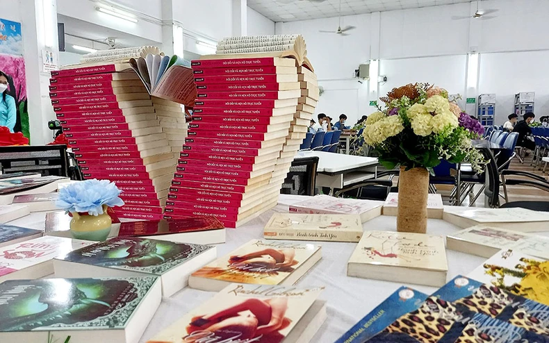 Ra mắt Tủ sách “Lan tỏa yêu thương” -0