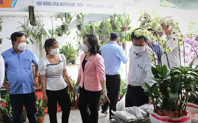 Chợ phiên nông sản huyện Củ Chi năm 2022 thu hút 100 gian hàng đa dạng chủng loại -0