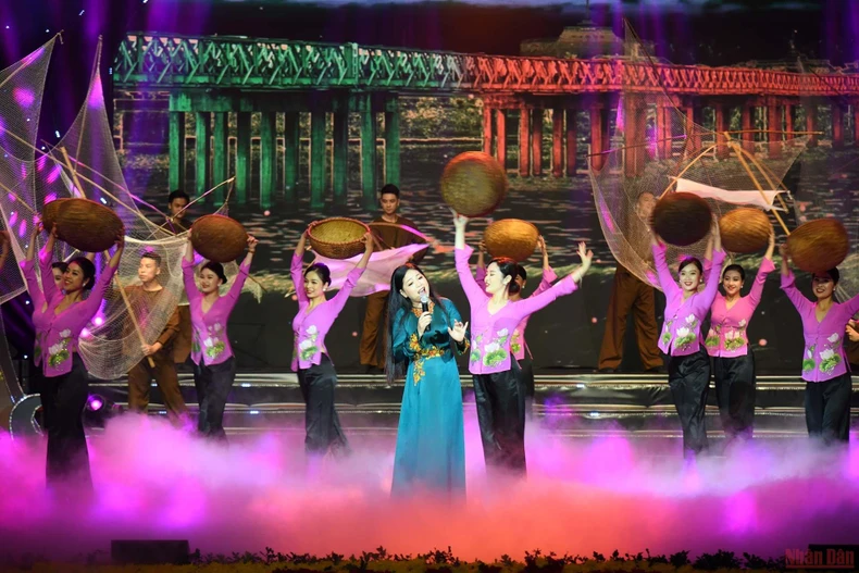 Chương trình nghệ thuật đặc biệt “Chung một dòng sông” -0