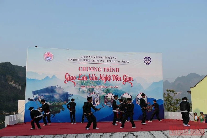 Phiên chợ tình ca trên Cao nguyên đá Đồng Văn -0