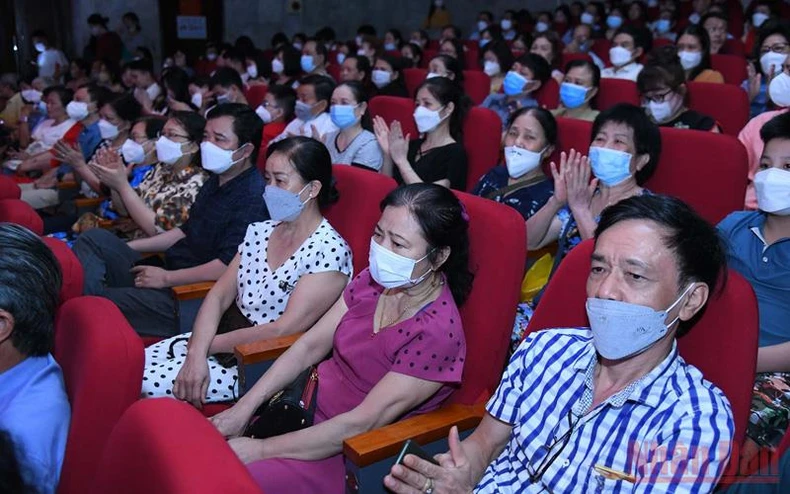 Nghe tiếng vọng non sông trong tinh thần hòa hợp -0