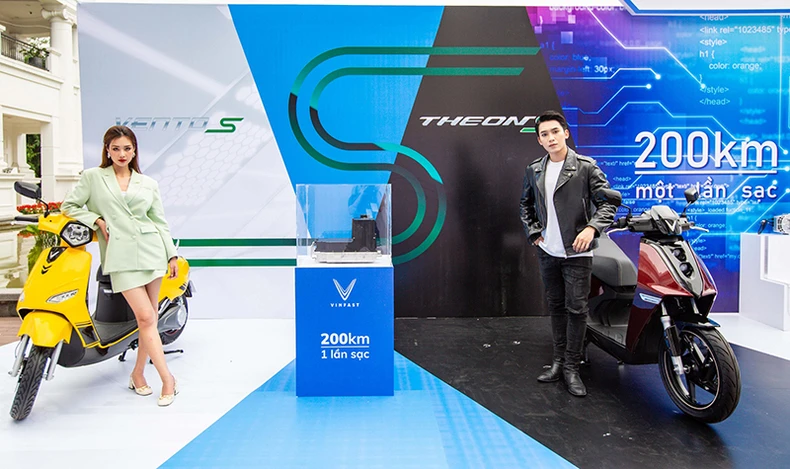 Vinfast ra mắt 5 mẫu xe máy điện có khả năng di chuyển gần 200 km/lần sạc -0
