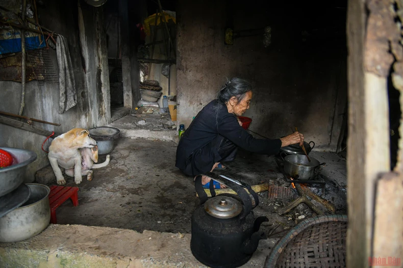 Chung một dòng sông: Những mối tình đôi bờ vĩ tuyến -0