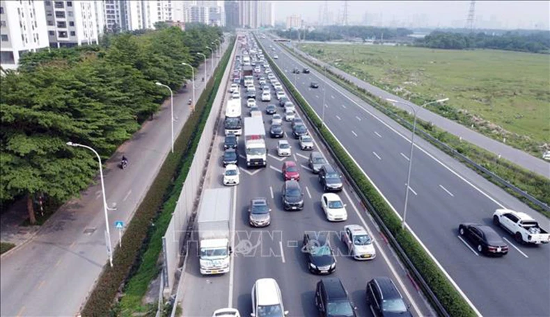 Cửa ngõ Thủ đô ùn tắc kéo dài trong ngày đầu kỳ nghỉ lễ 30/4-1/5 -0