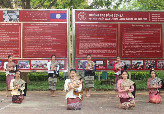 Tăng cường hợp tác đào tạo nguồn nhân lực cho các tỉnh Bắc Lào -0