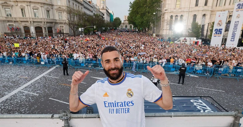 Cận cảnh “biển người” chào đón đương kim vô địch Real Madrid -0