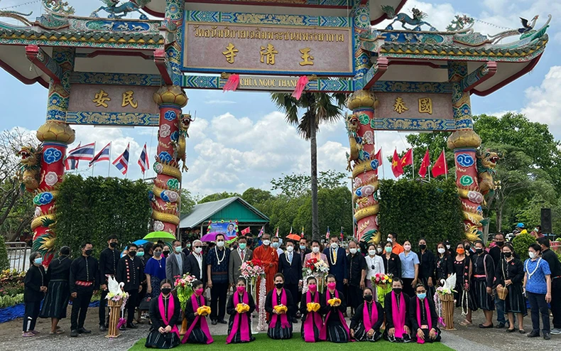 Gắn biển tên Việt cho hai ngôi chùa tại Thái Lan -0
