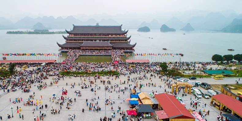Khu du lịch quốc gia Tam Chúc mở cửa miễn phí nhân lễ Phật đản -0