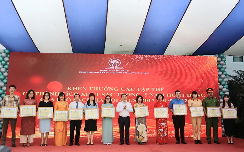 5 năm Phố Sách Hà Nội: “Chúng tôi vừa học vừa làm” -0