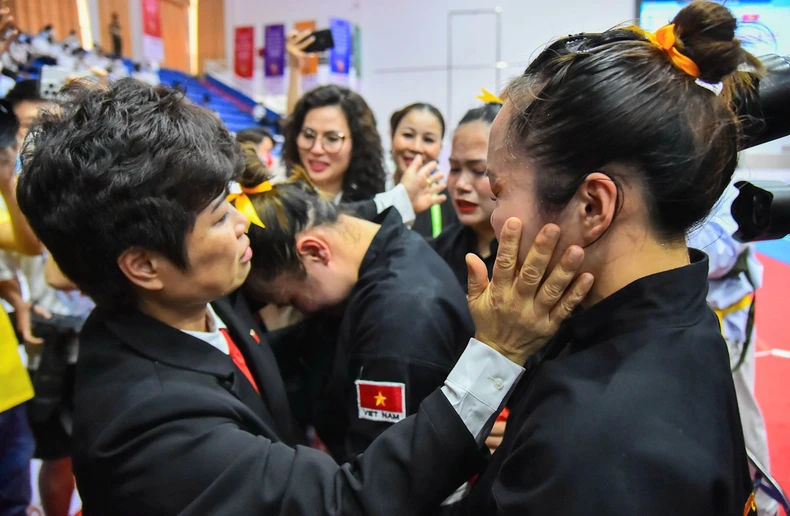 Bài biểu diễn mang về tấm huy chương Vàng đầu tiên cho Pencak Silat Việt Nam tại SEA Games 31 -5