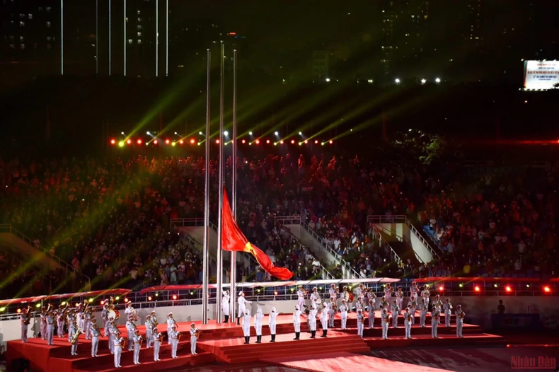 Những hình ảnh ấn tượng trong Lễ khai mạc SEA Games 31 -0