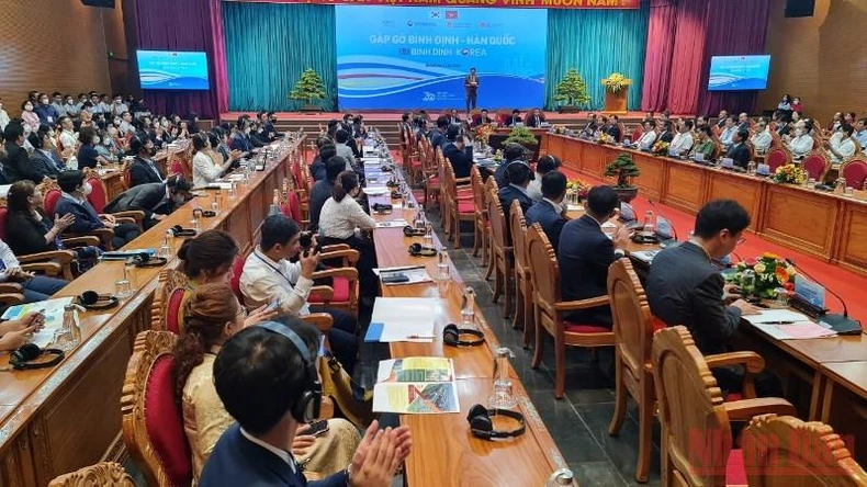 Tọa đàm “Gặp gỡ Bình Định - Hàn Quốc 2022” -0