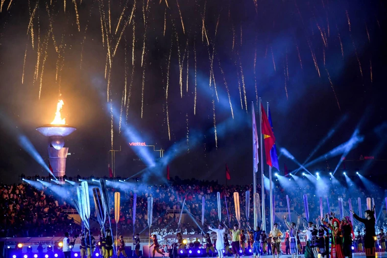Những hình ảnh ấn tượng trong Lễ khai mạc SEA Games 31 -0