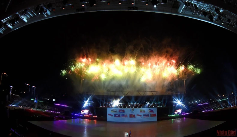 Những hình ảnh ấn tượng trong Lễ khai mạc SEA Games 31 -0