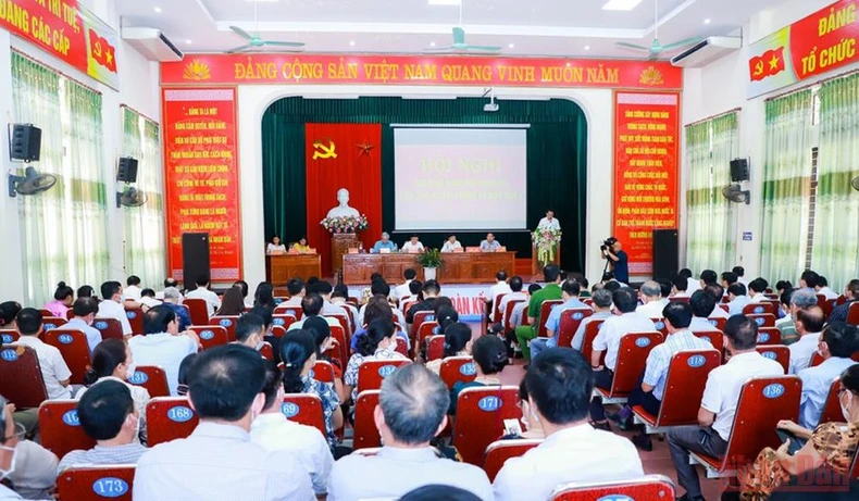 Chủ tịch Ủy ban Trung ương Mặt trận Tổ quốc Việt Nam Đỗ Văn Chiến tiếp xúc cử tri ở Nghệ An -0