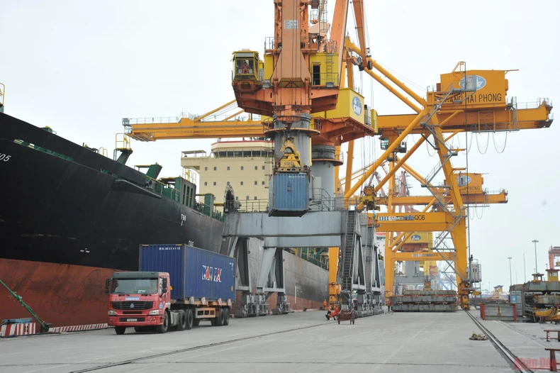 Hướng tới mục tiêu bền vững -0