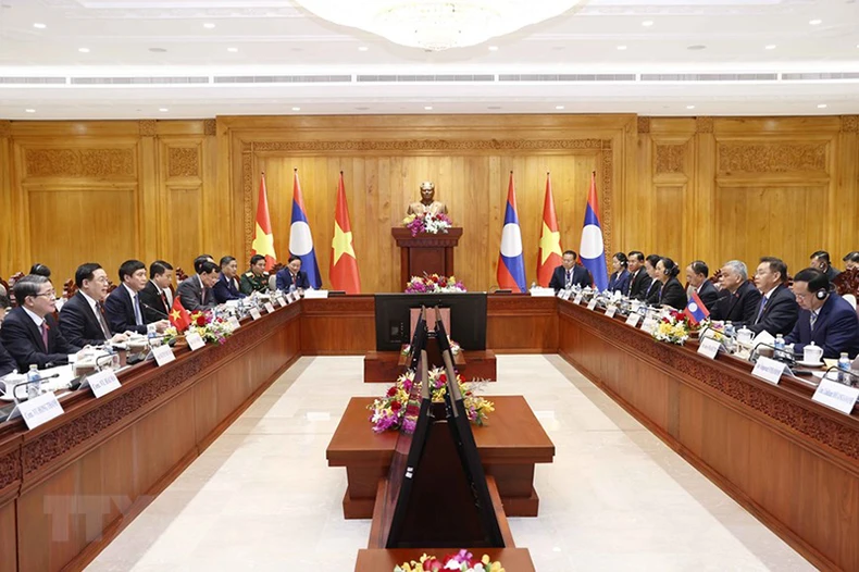 Duy trì, vun đắp mối quan hệ láng giềng gắn bó “có một không hai” giữa Việt Nam và Lào -0