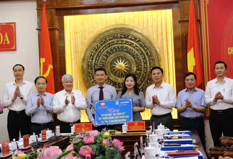 Đồng chí Đỗ Văn Chiến thăm, làm việc tại Thanh Hóa -0