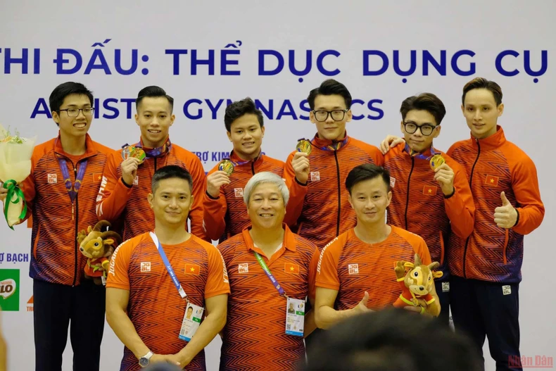 Thể dục dụng cụ xuất sắc vượt chỉ tiêu đề ra -0