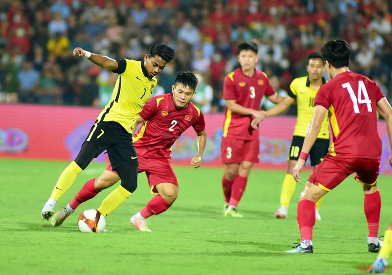 (Hết hiệp 1) U23 Việt Nam 0-0 U23 Malaysia: Tiến Linh lỡ cơ hội mở tỷ số -0