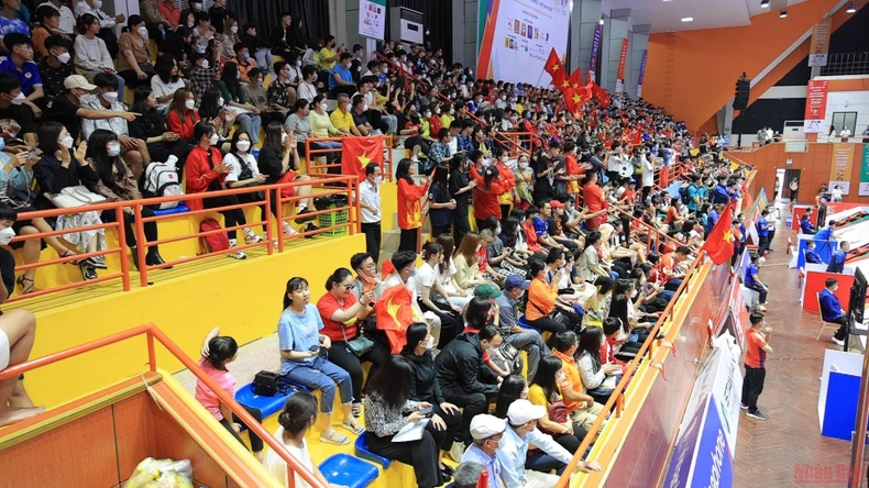 Cổ động viên đặc biệt: Đến sân, “xem” SEA Games bằng… đôi tai -0