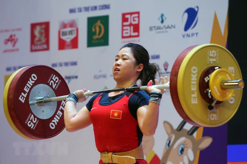Cô gái dân tộc Giáy Hoàng Thị Duyên phá kỷ lục SEA Games -0