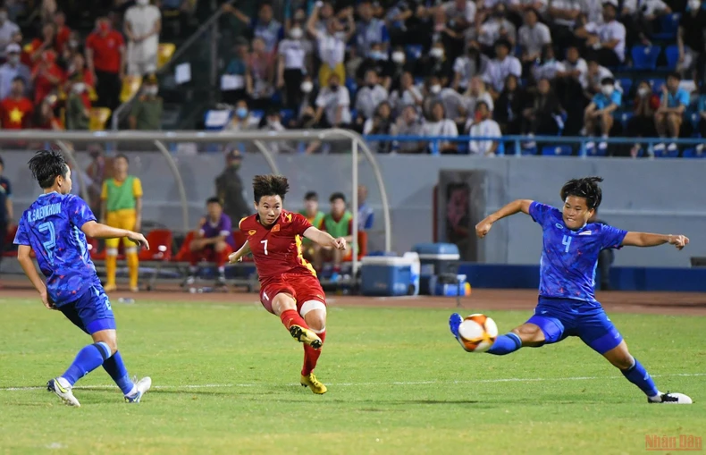 Thắng thuyết phục Thái Lan, tuyển Việt Nam giành Huy chương Vàng bóng đá nữ SEA Games -1