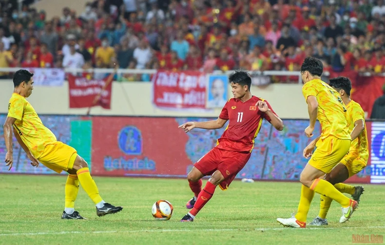 [Chung kết đá bóng phái mạnh SEA Games 31] U23 VN 0-0 U23 Thái Lan (Hiệp 1): Văn Tùng bớt chệch cột -0