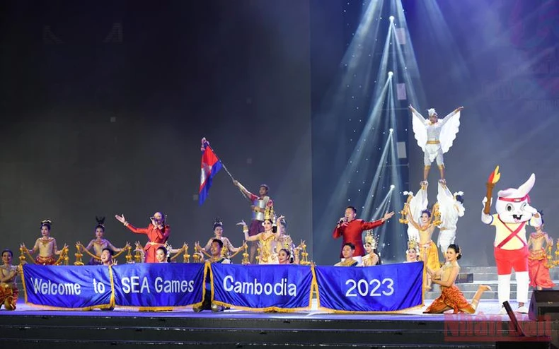 Lễ bế mạc SEA Games 31: Hội tụ để tỏa sáng -0