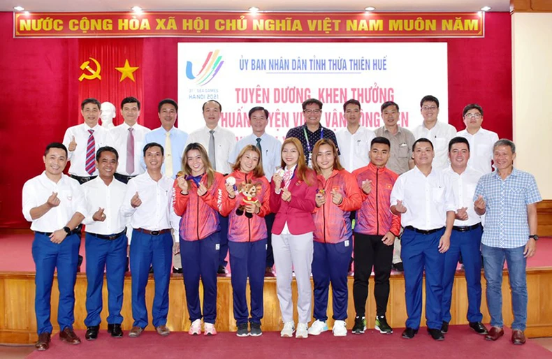 Tuyên dương, khen thưởng HLV, VĐV đạt thành tích xuất sắc tại SEA Games 31 -0