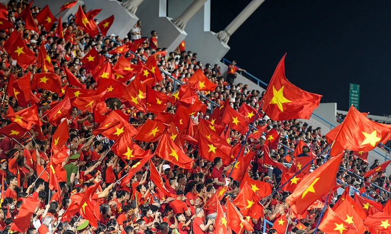 Ảnh đẹp SEA Games 31: Rừng cờ đỏ sao vàng - Niềm tự hào dân tộc tại SEA Games 31 -0