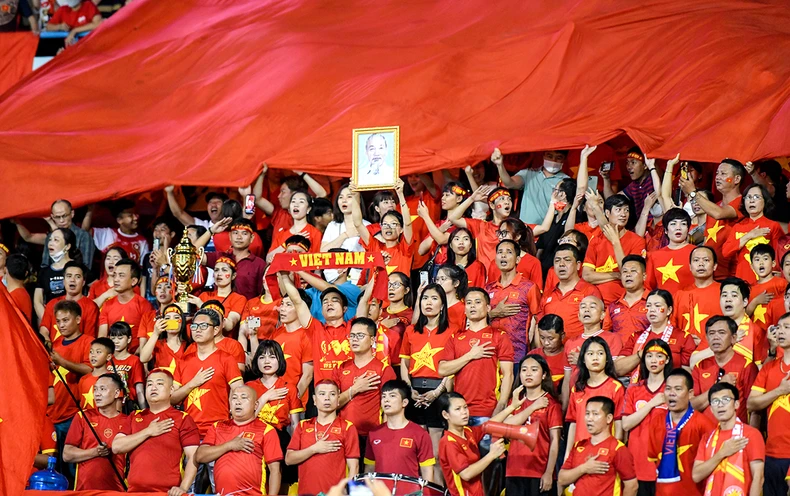 Ảnh đẹp SEA Games 31: Rừng cờ đỏ sao vàng - Niềm tự hào dân tộc tại SEA Games 31 -0