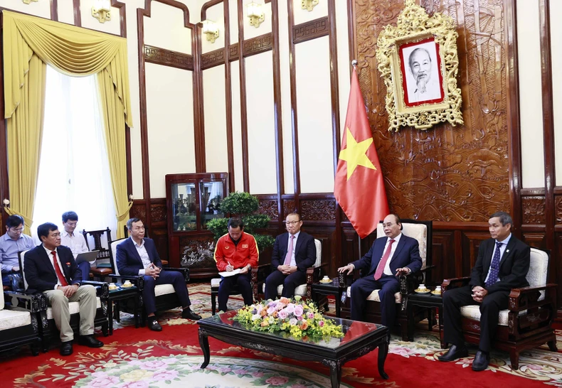 Tiếp tục quan tâm, đầu tư phát triển bóng đá nước nhà -0