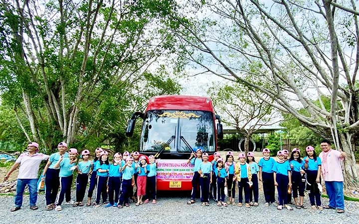 Lớp học tình thương cho trẻ em nghèo -0